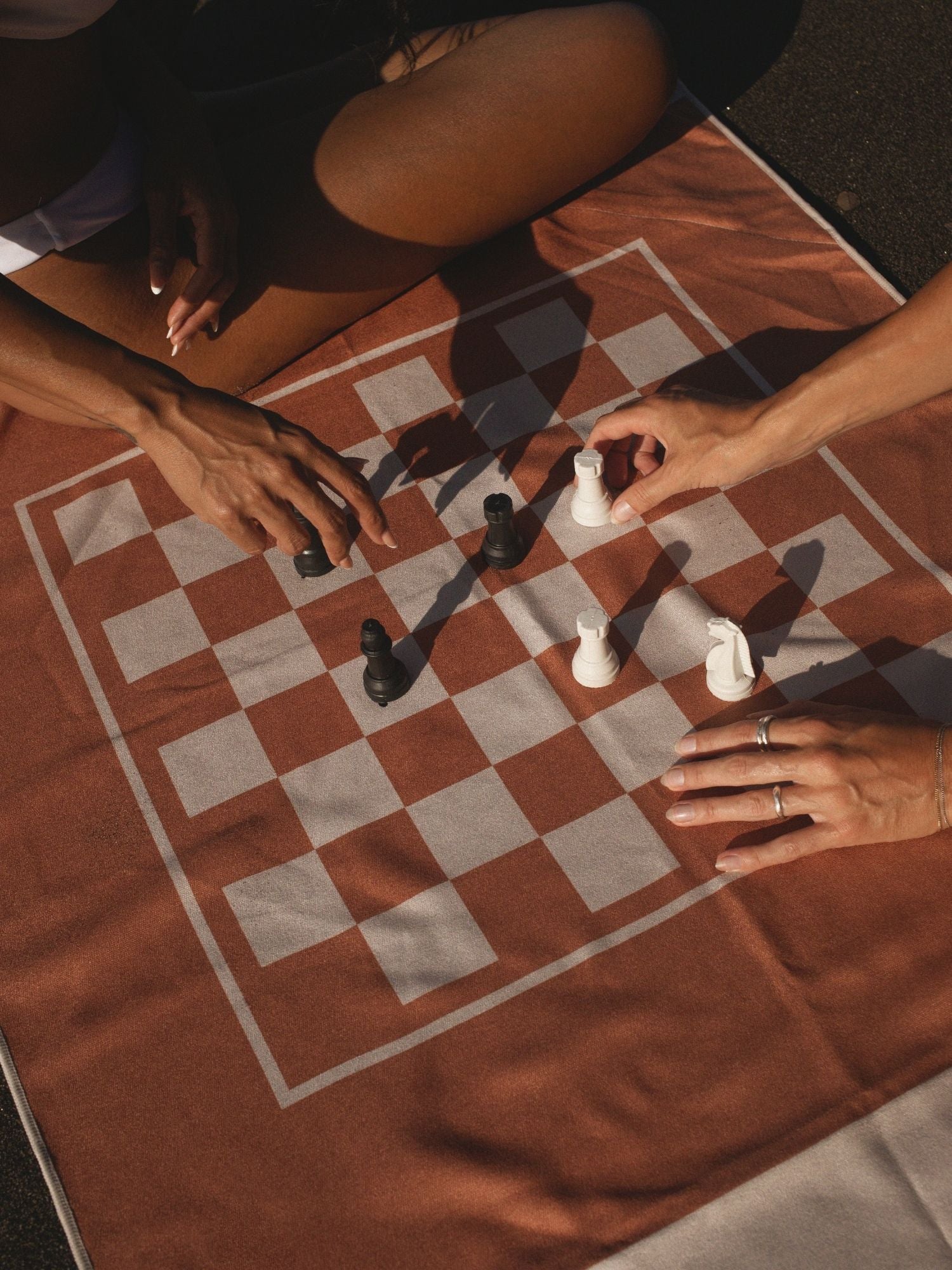 Play Me - Toalla de viaje y de playa de secado rápido con bolsillo secreto