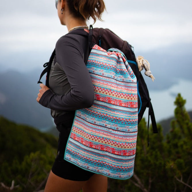 Bazaar of Dreams - Ultra-leichtes Outdoor-und Wanderhandtuch  - 80cm x 40cm - WOODSANDWAVES