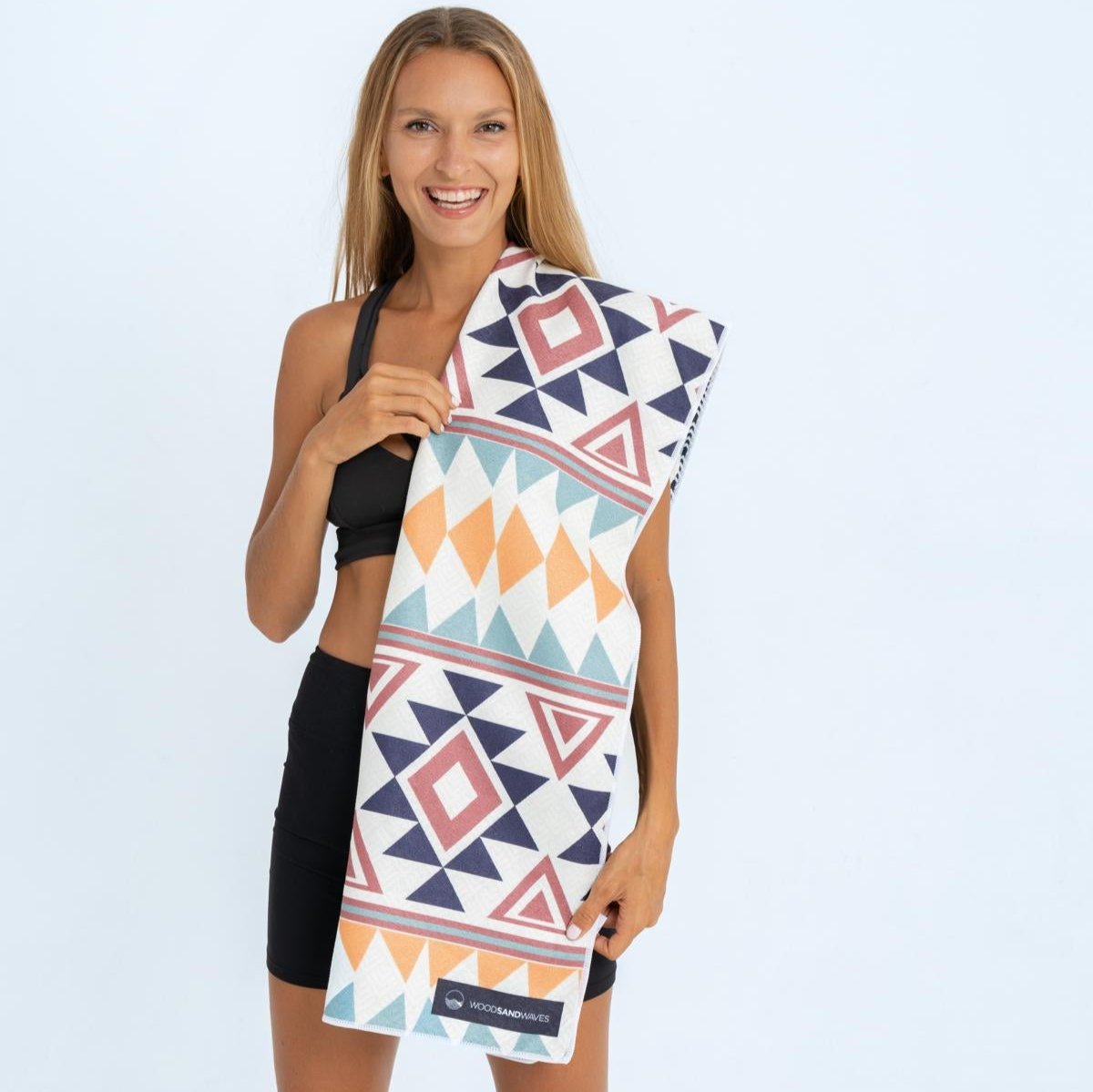 Warm Earth - schnelltrocknendes Duschhandtuch aus Premium Mikrofaser - angenehm auf der Haut - 140 x 70cm - WOODSANDWAVES