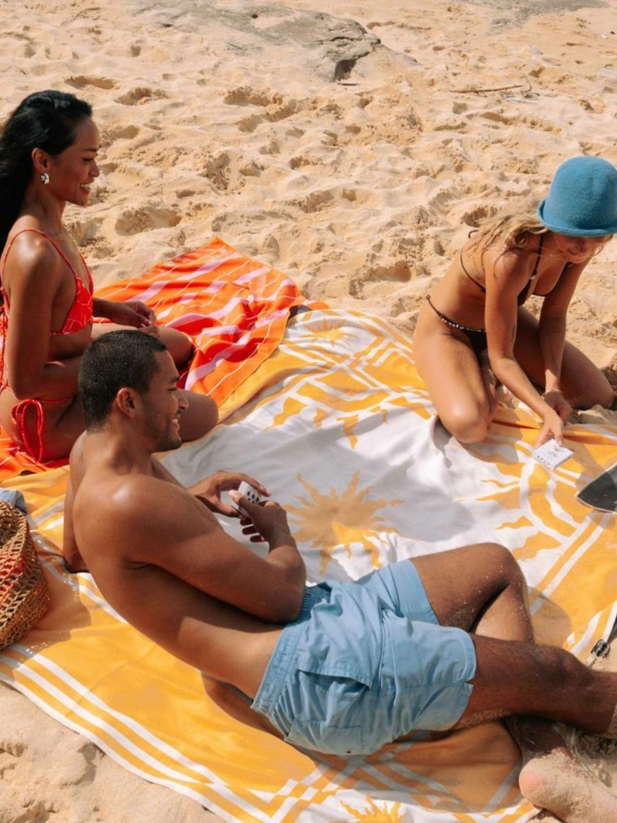 Eternal Sun - Stranddecke XXL - leicht, kompakt & sandabweisend - woodsandwaves.co