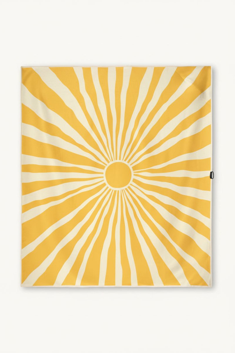 Sunshine - Stranddecke XXL - leicht, kompakt & sandabweisend - woodsandwaves.co