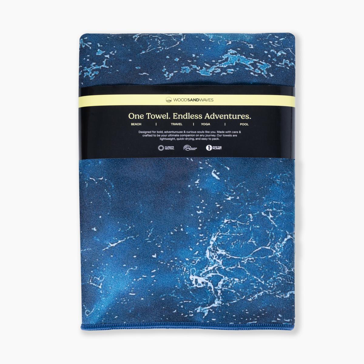 Wild Ocean - Reise - und Strandtuch mit Geheimfach - woodsandwaves.co